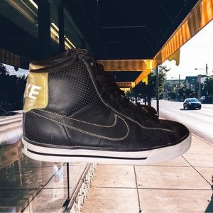 Nike Sweet Classic High Grade School Black Gold